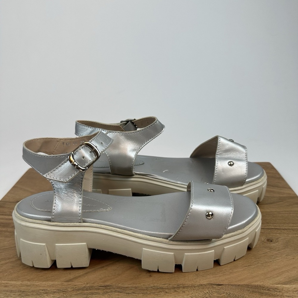 Womens Sandro Moscoloni Platform Lug Sole Silver Leather Strappy Sandals‎ Size 9